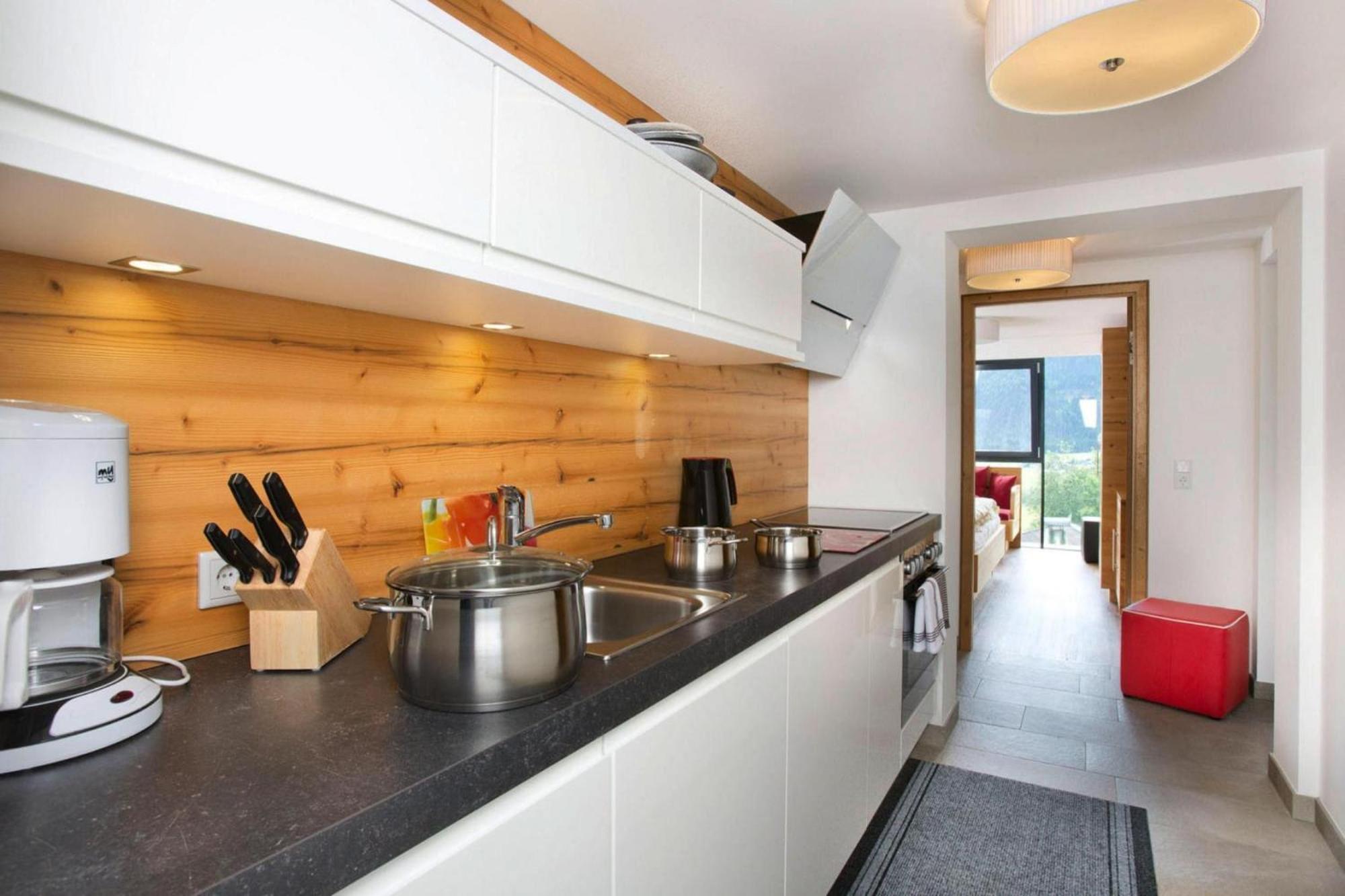 Apartment In Neukirchen With A Balcony Neukirchen am Großvenediger Exterior photo